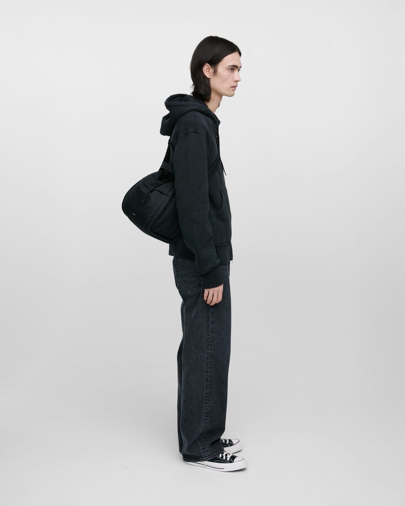 Curve Bucket Bag Black