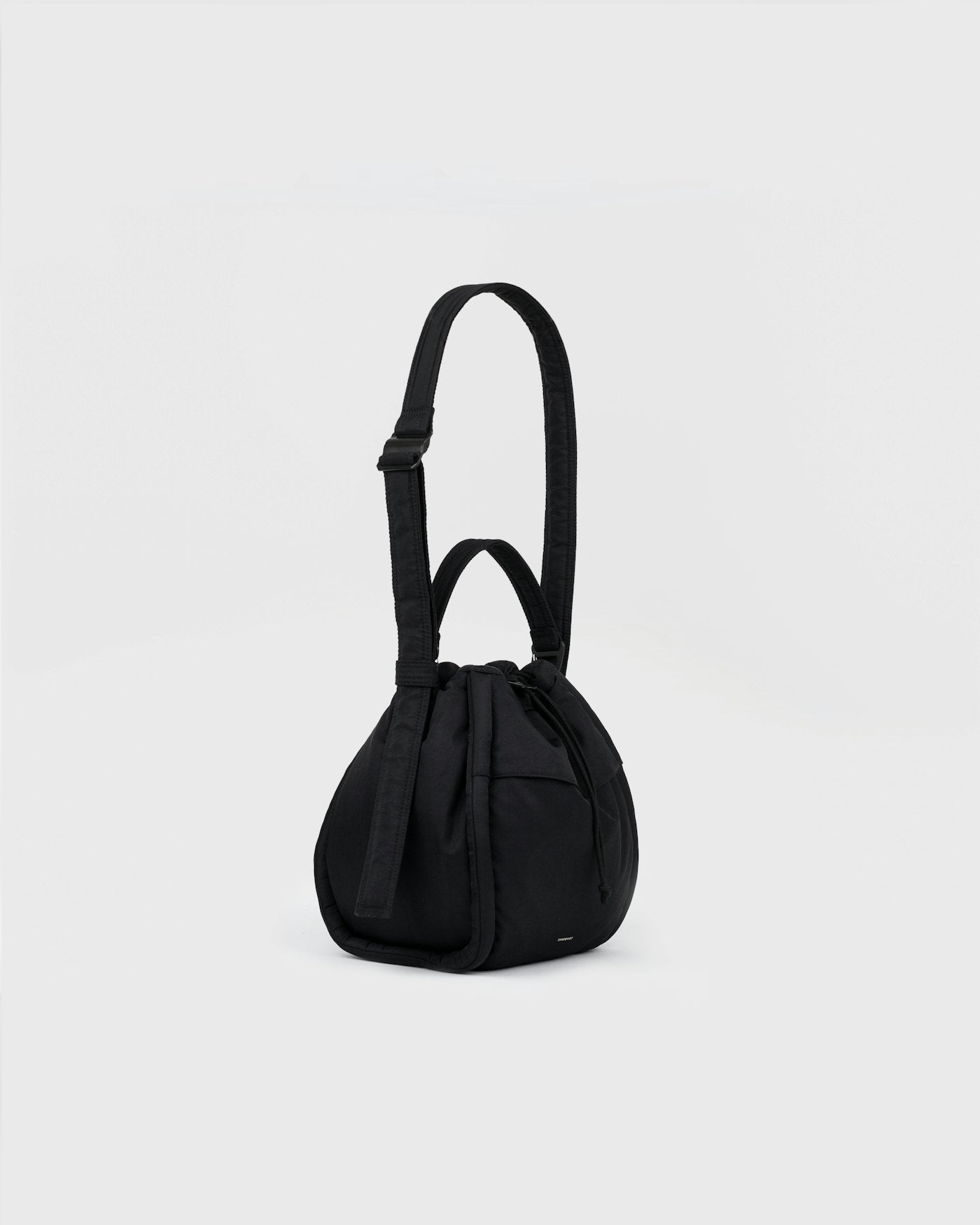 Curve Bucket Bag Black