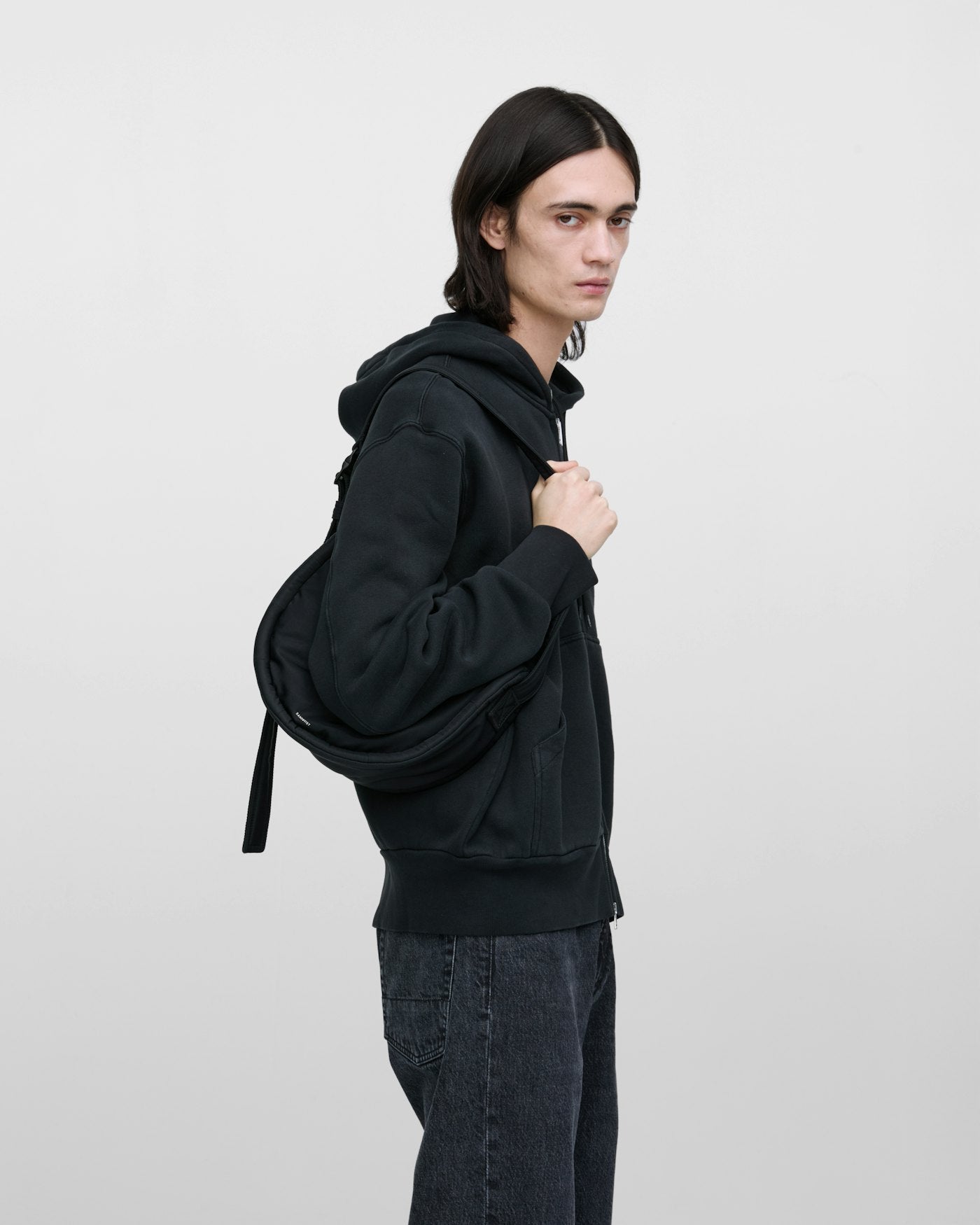 Curve Crossbody Bag Round Small Black