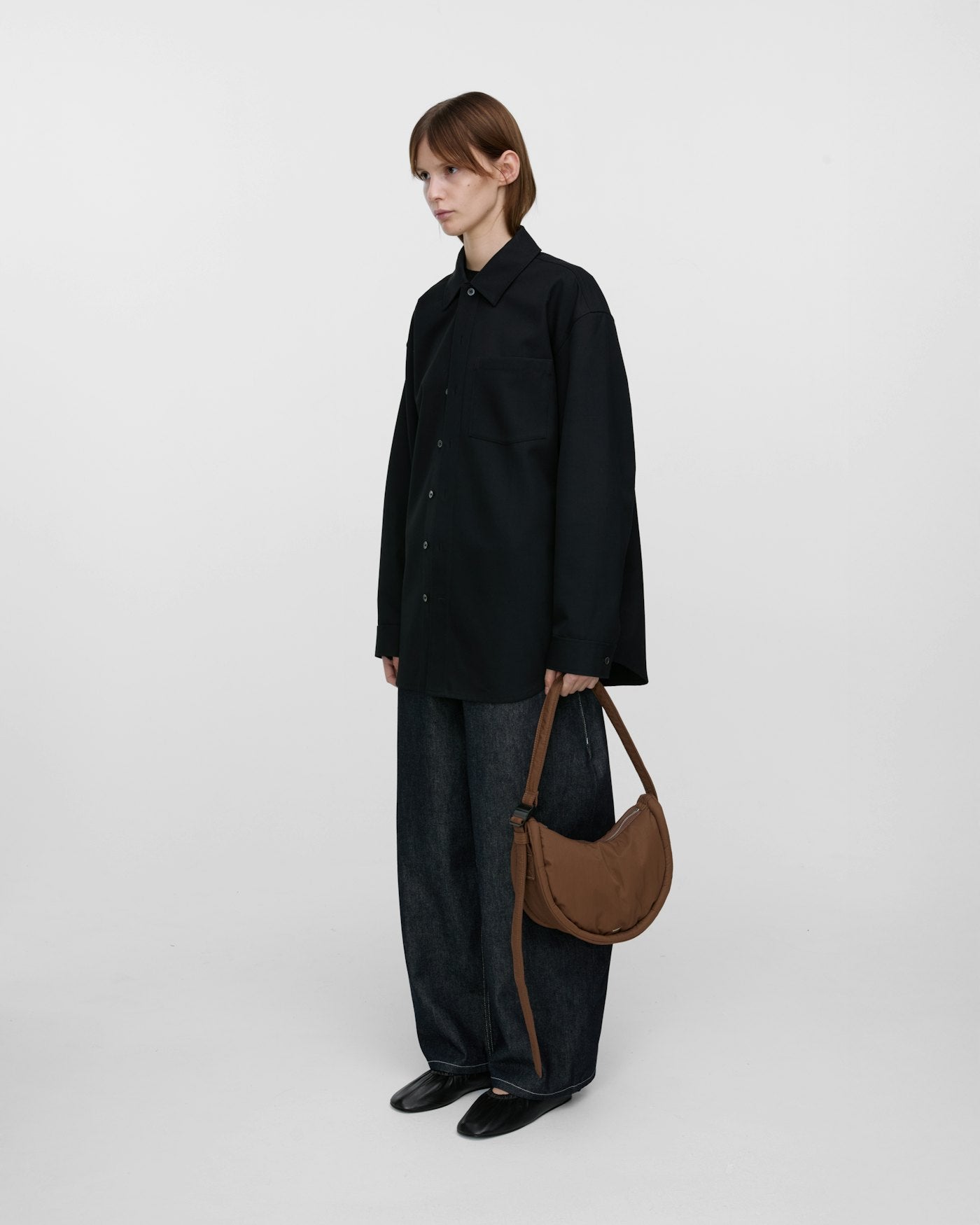 Curve Crossbody Bag Round Small Dark Taupe