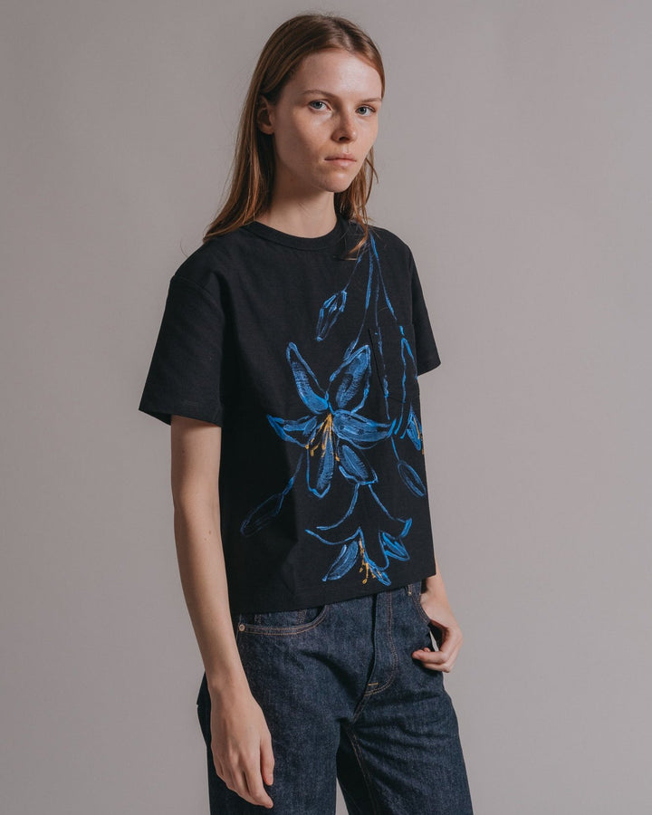 x ケイティ・トムリンソン • ポケットTシャツ ブラック