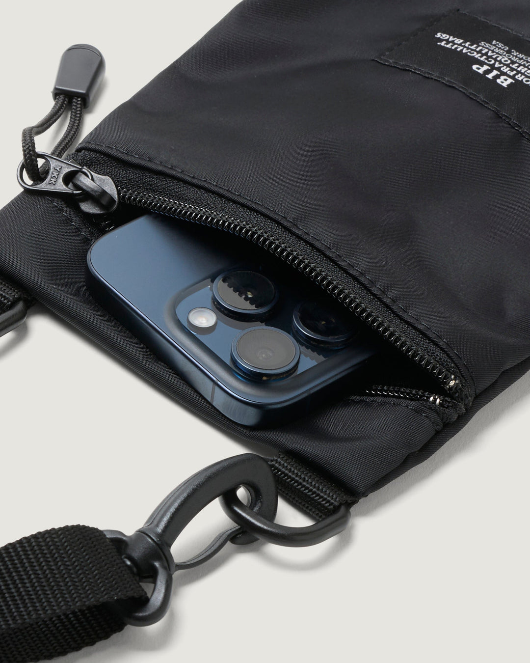 Zipper Shoulder Pouch Poly-Fill Nylon Black
