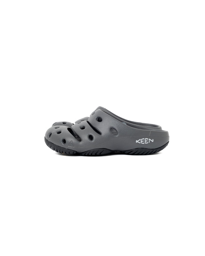 KEEN Women's Yogui : Magnet Black