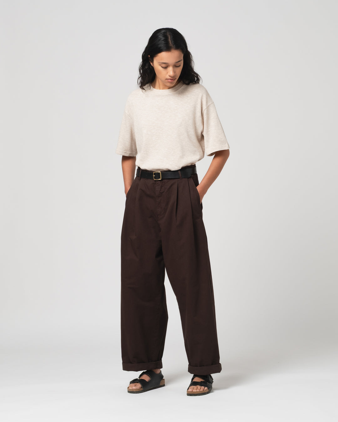 Ambassador Pants Crispy Cotton Coffee Brown