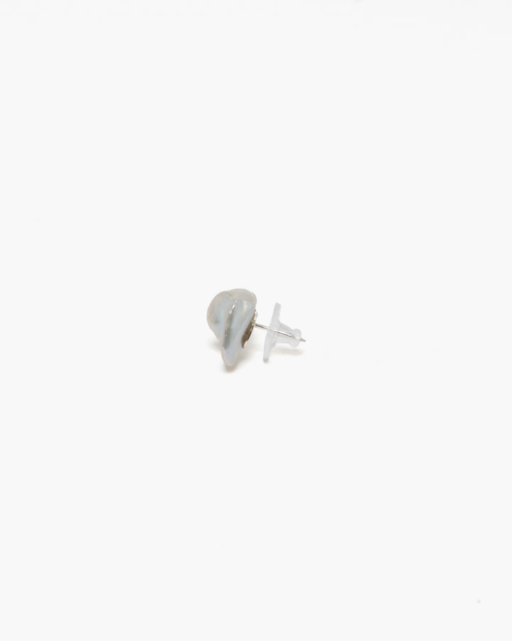 Sara Roegiers Baroque Pearl & Silver stud Earring