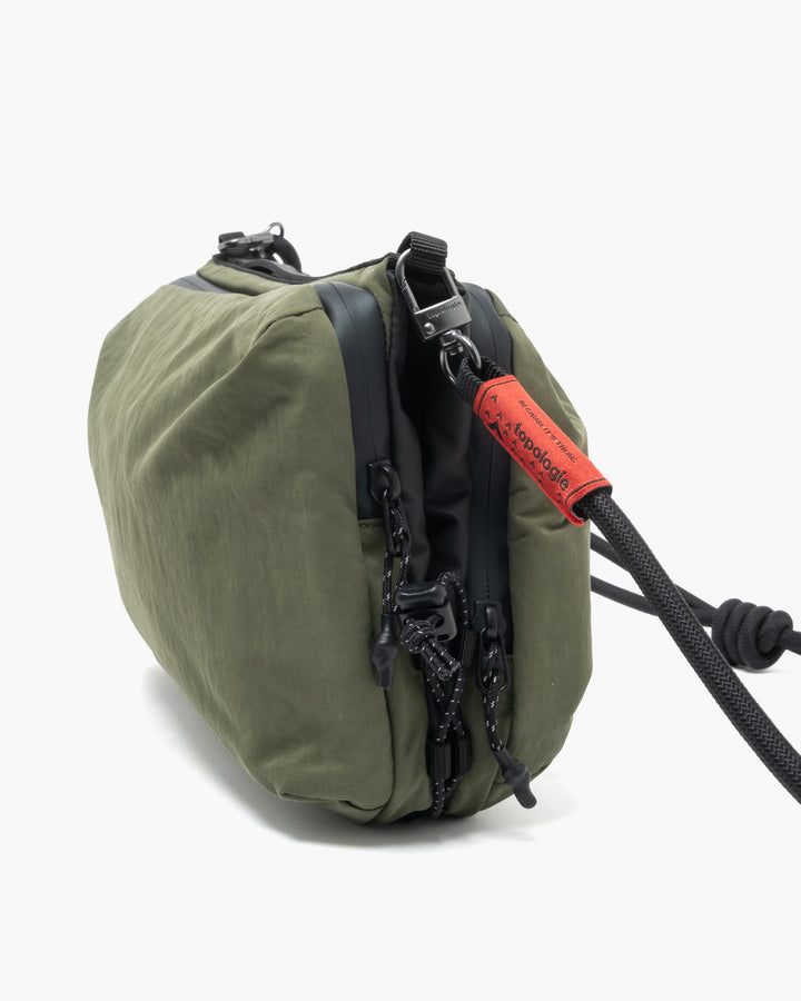 Topologie Wares ボトルサコッシュ ラージ ディープフォレスト + 8mm ロープストラップ ブラック