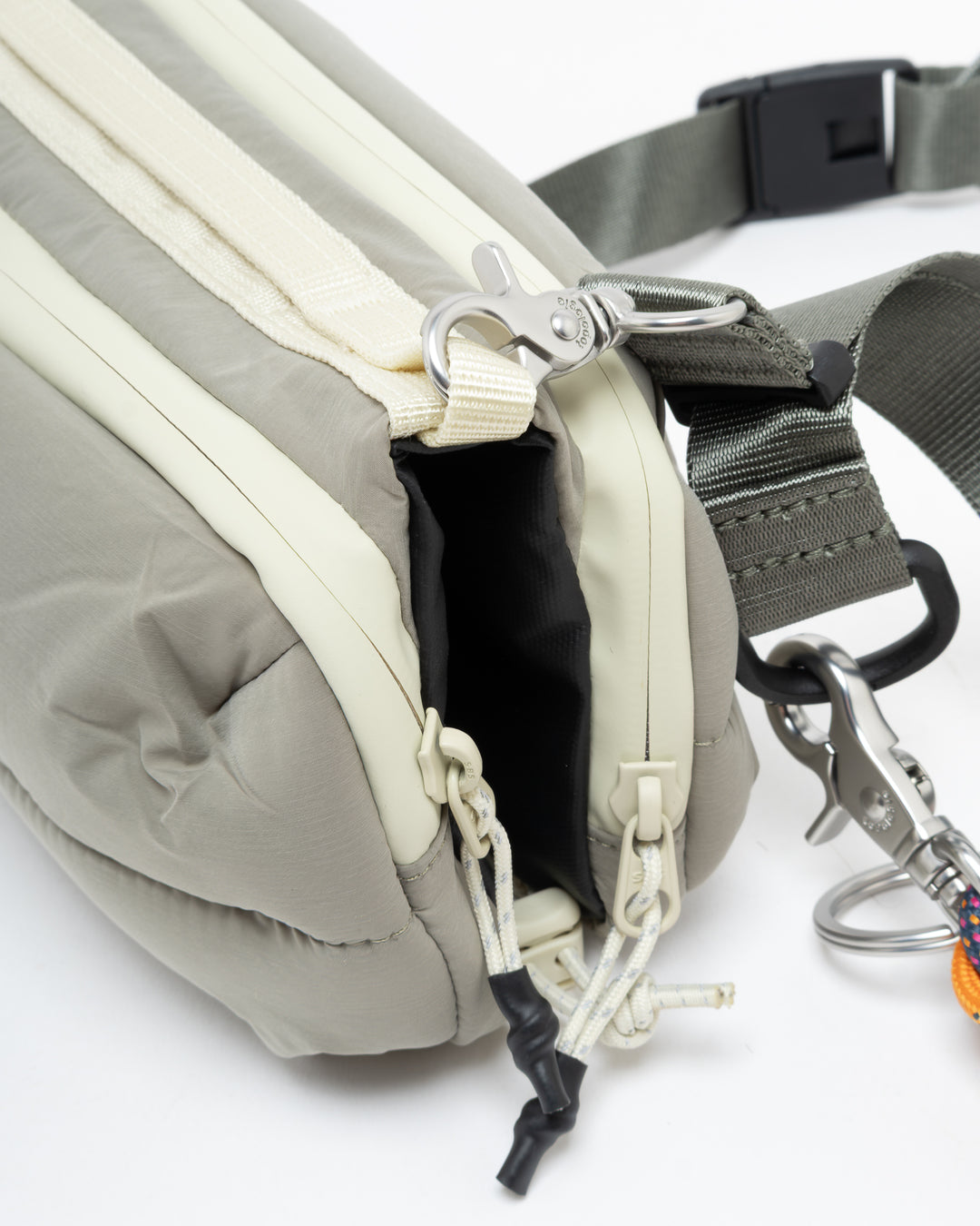 トポロジー ボトルサコッシュ ミディアム モスパティ シルキーピーチ + ユーティリティスリング ワイド ウッズ シネット キーチェーン アーケードオレンジ