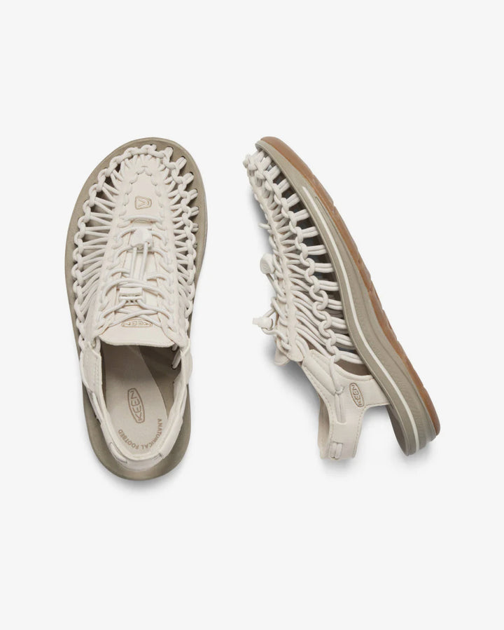 KEEN Women's Uneek  : White/Cornstalk