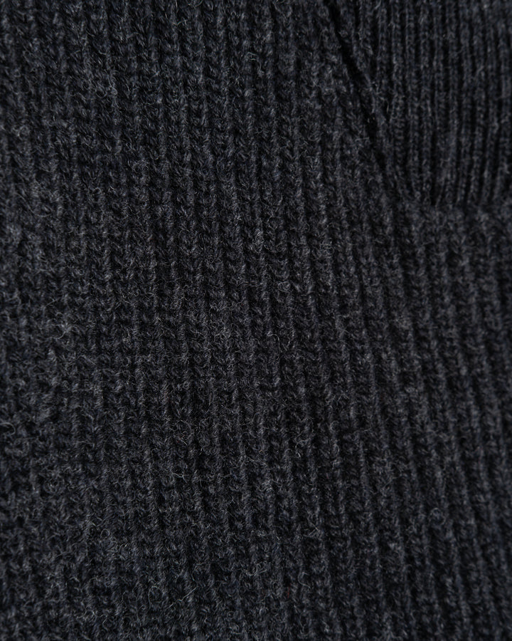 G.o.D Fly Neck Delta Yarn Asphalt