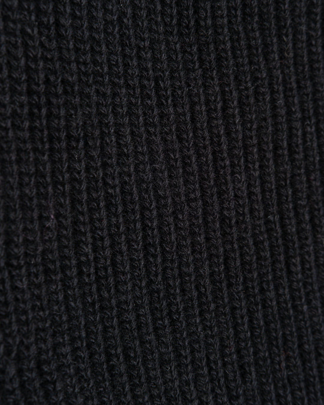 G.o.D Fly Neck Delta Yarn Black