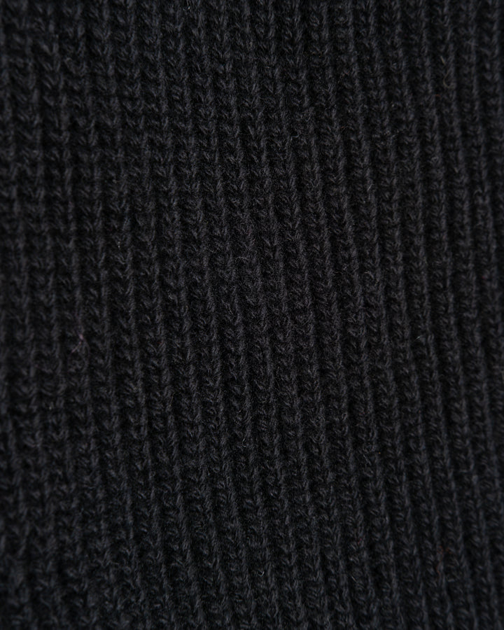 G.o.D Fly Neck Delta Yarn Black