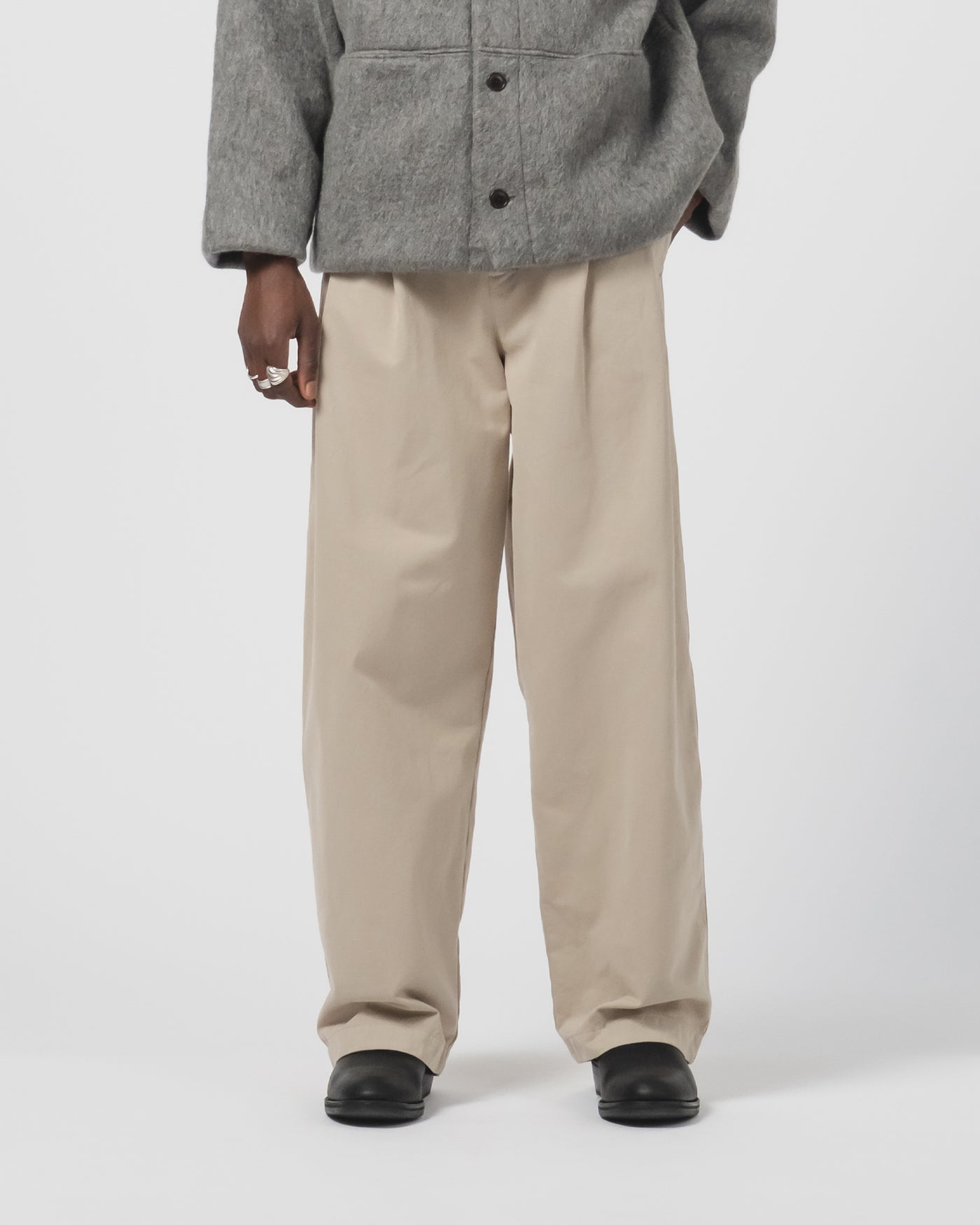 Ambassador Pants Gabardine Satin Oyster