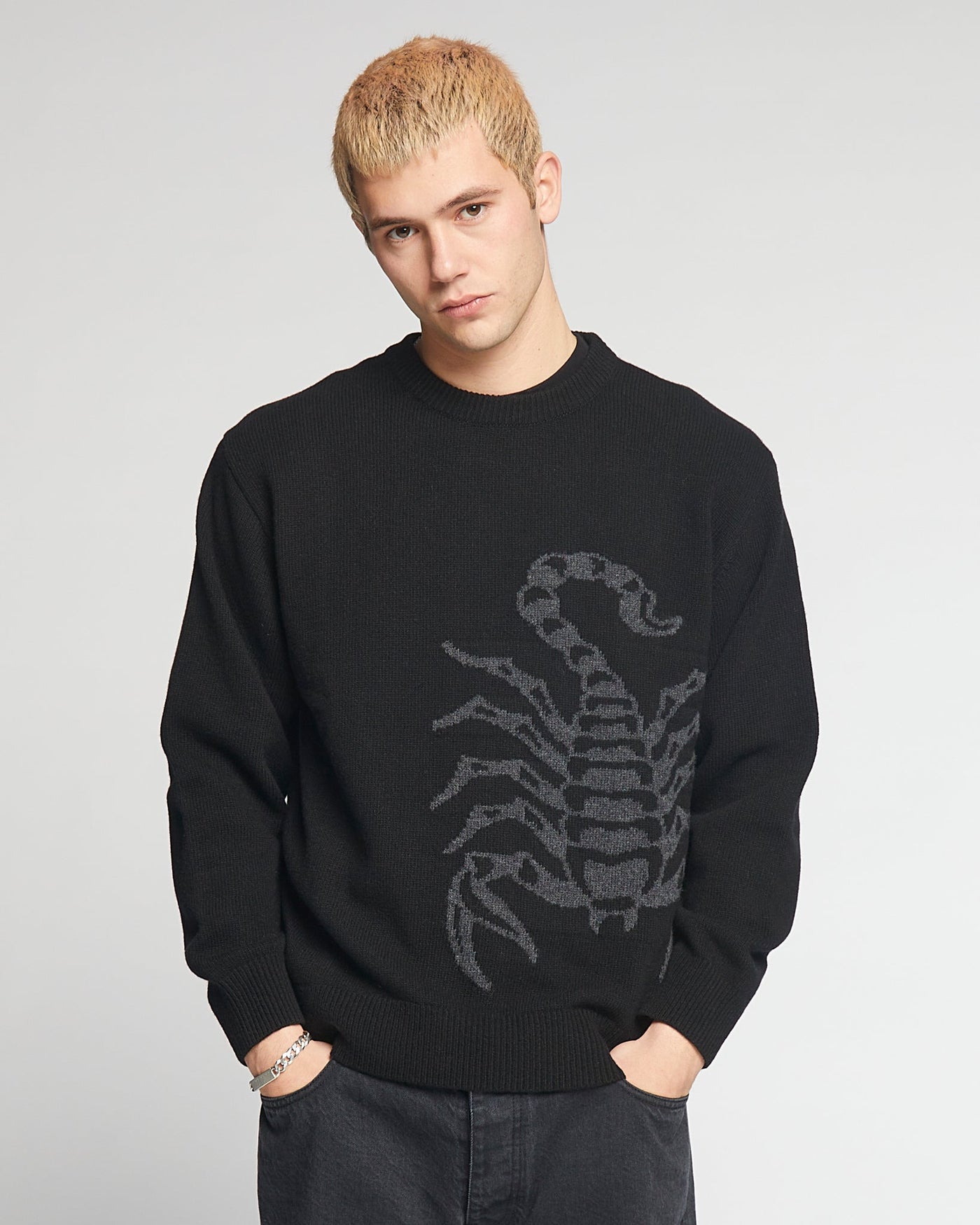 Scorpio Sweater Delta Black