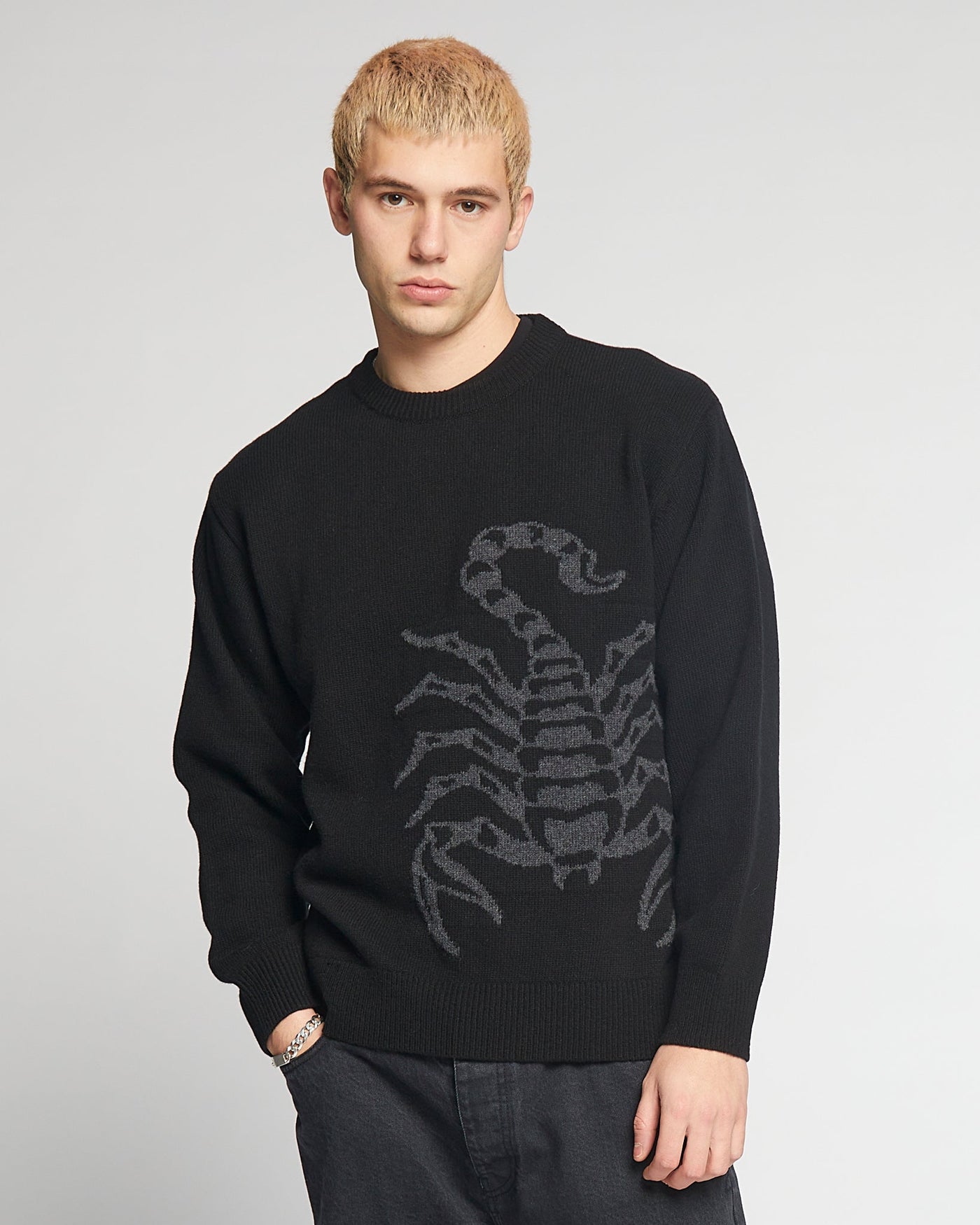 Scorpio Sweater Delta Black
