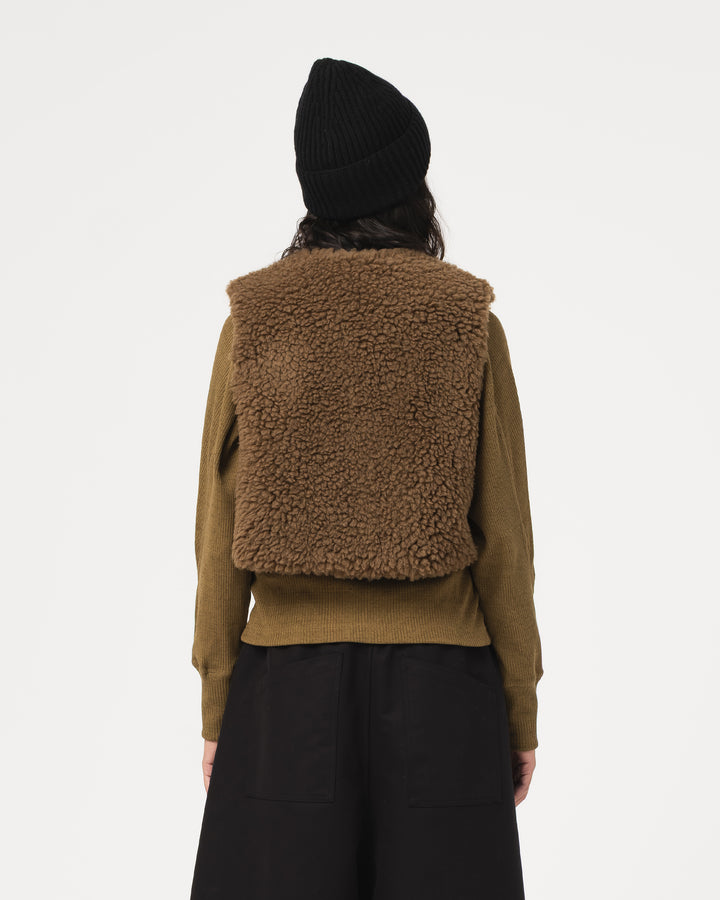 G.o.D Peak Vest Makalu Fur Shitake