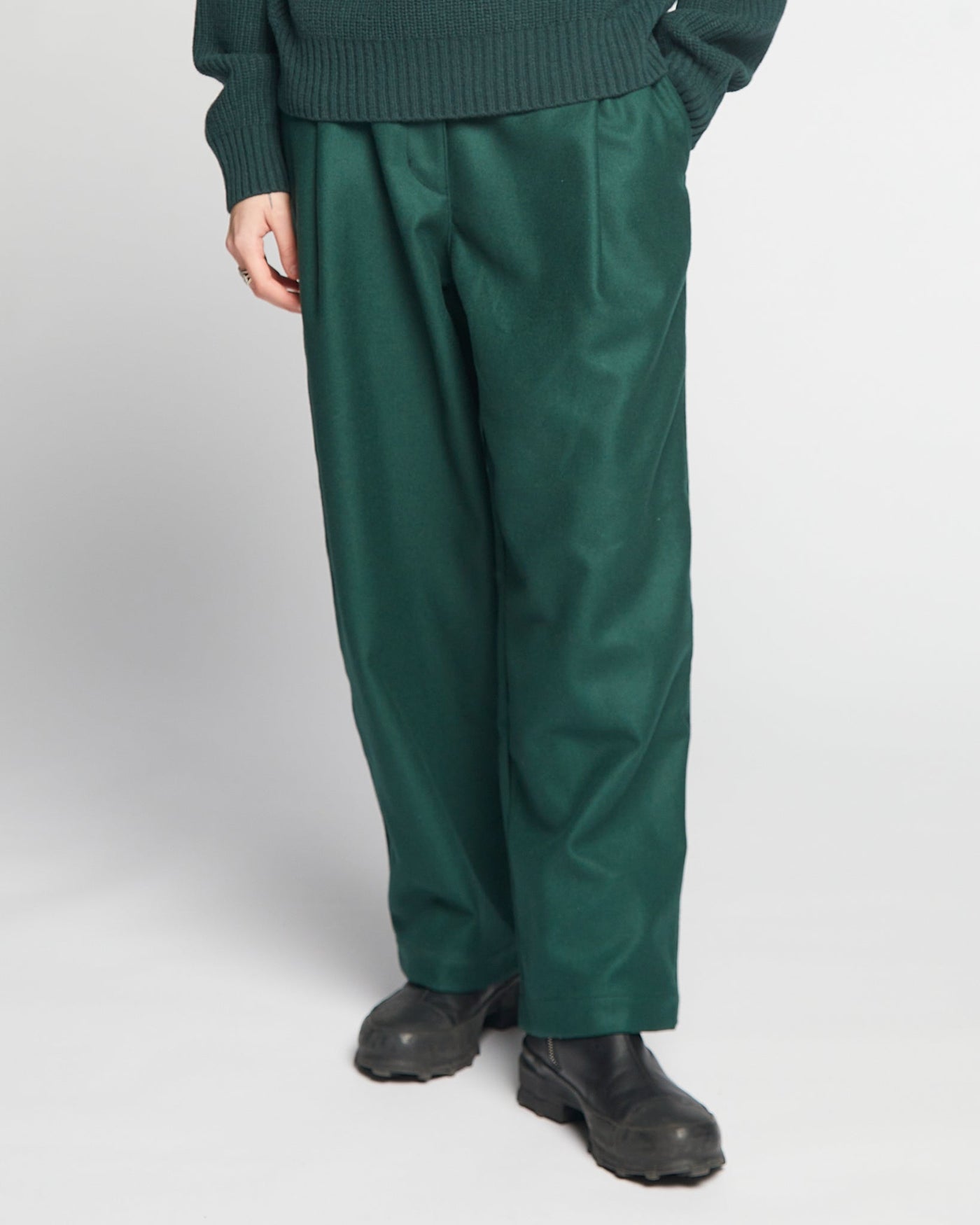 G.o.D British Worker Pants Compact Wool Bottle Green