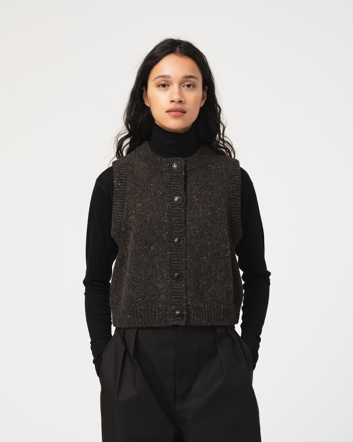 G.o.D Welsh Vest Neppy Wool Asphalt