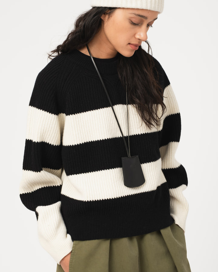 G.o.D Puddle Sweater Delta Yarn Off White / Black Stripes