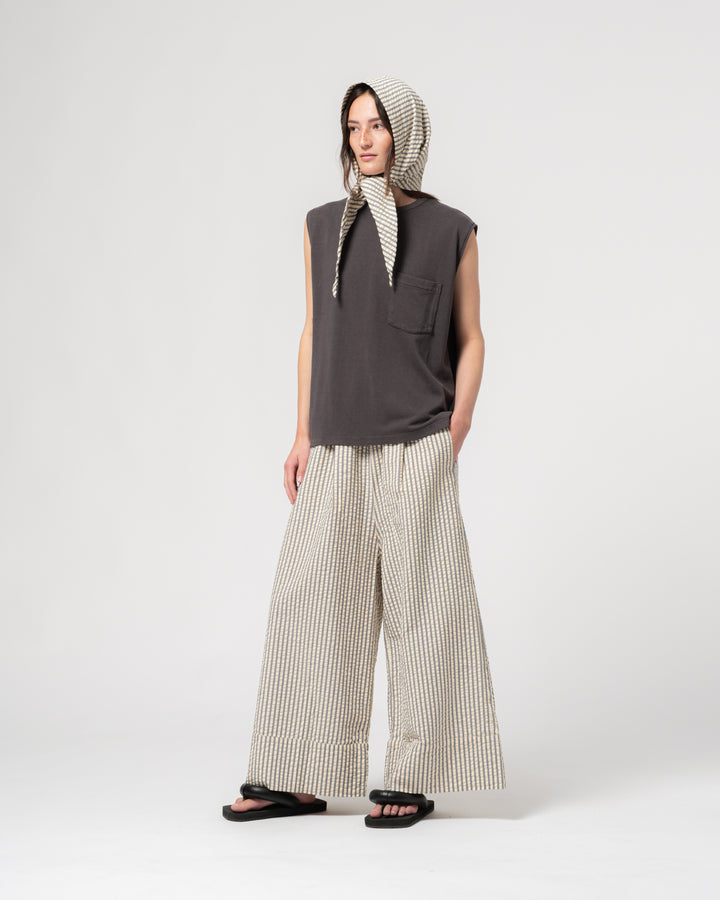 Jackie Scarf Belfast Seersucker Iron/Off-White