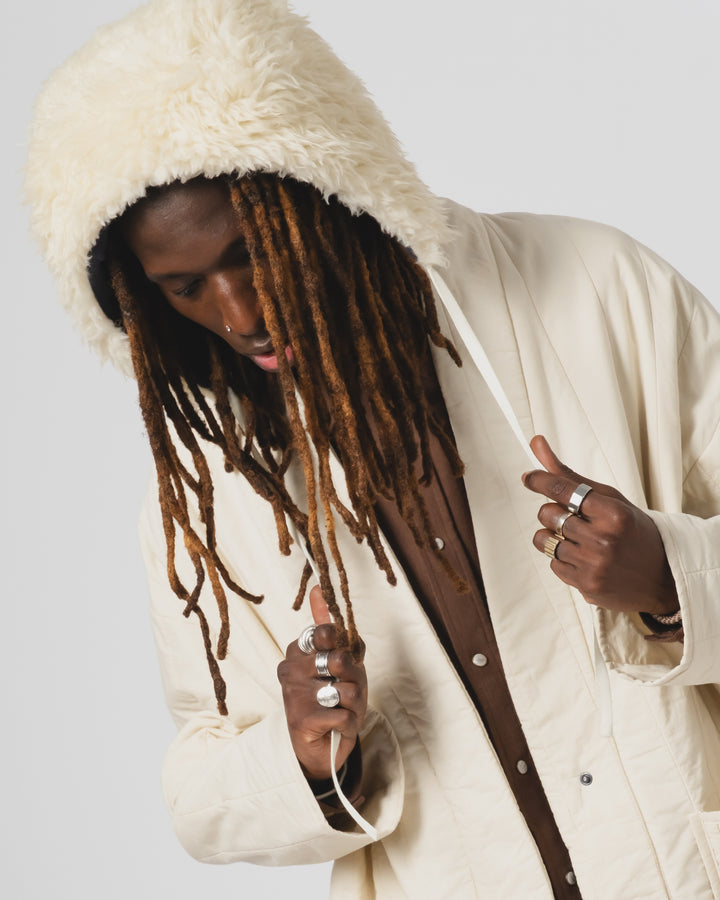 カグール アラスカ フラフ エクル