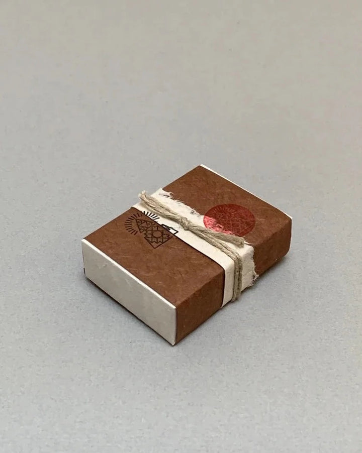 Incausa: 大判石鹸（エッセンシャルオイル配合）