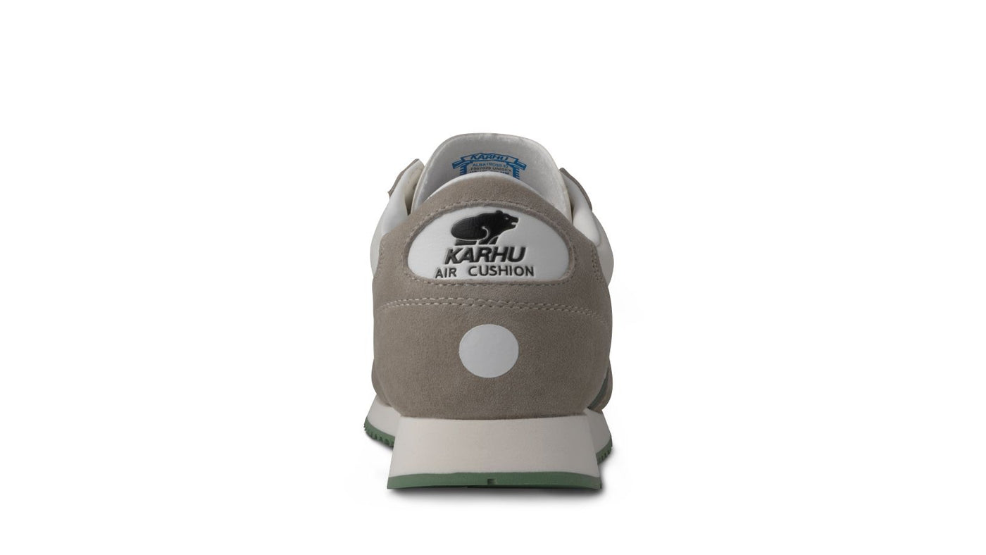 Karhu Albatross 82 - Spray Green / Dark Ivy