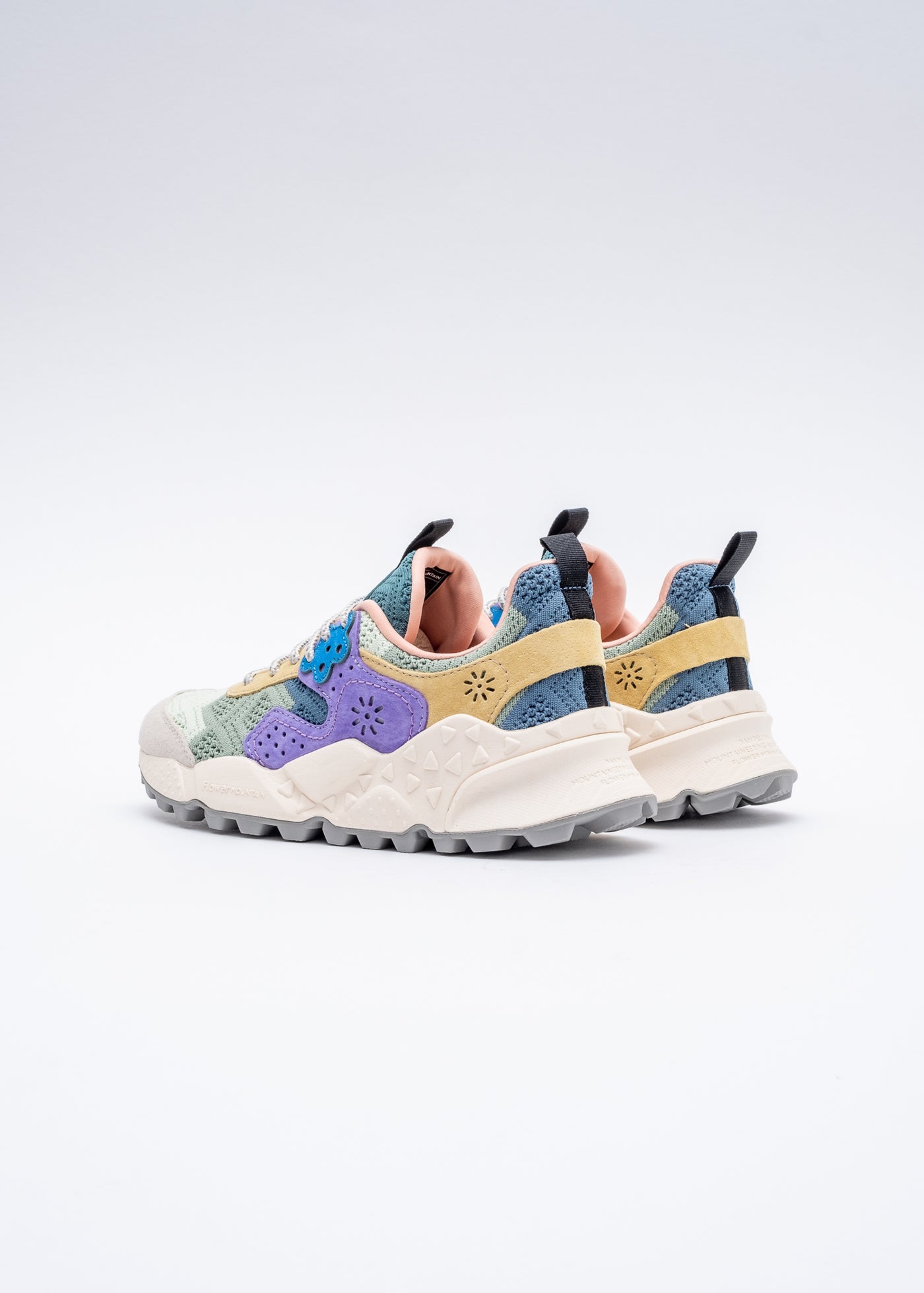 Flower Mountain Kotetsu - Suede Nylon Mesh Embroidery / Taupe (Woman)