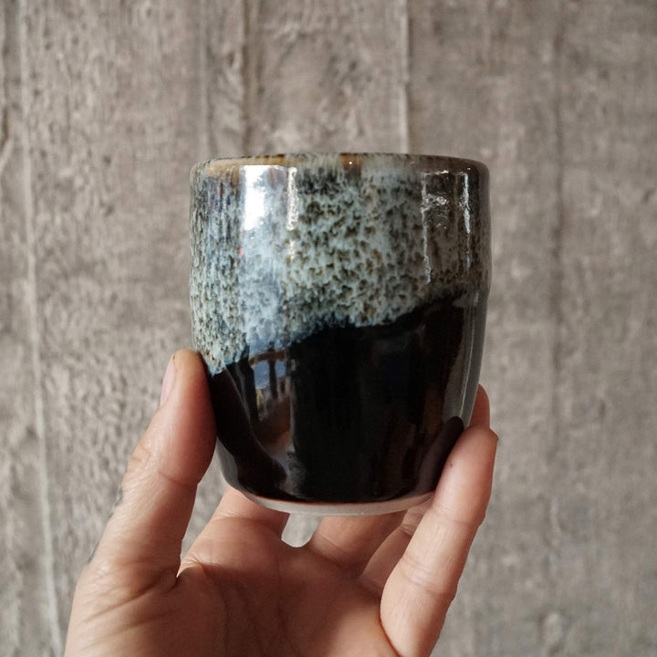 埃を食べてください（ティーカップ）